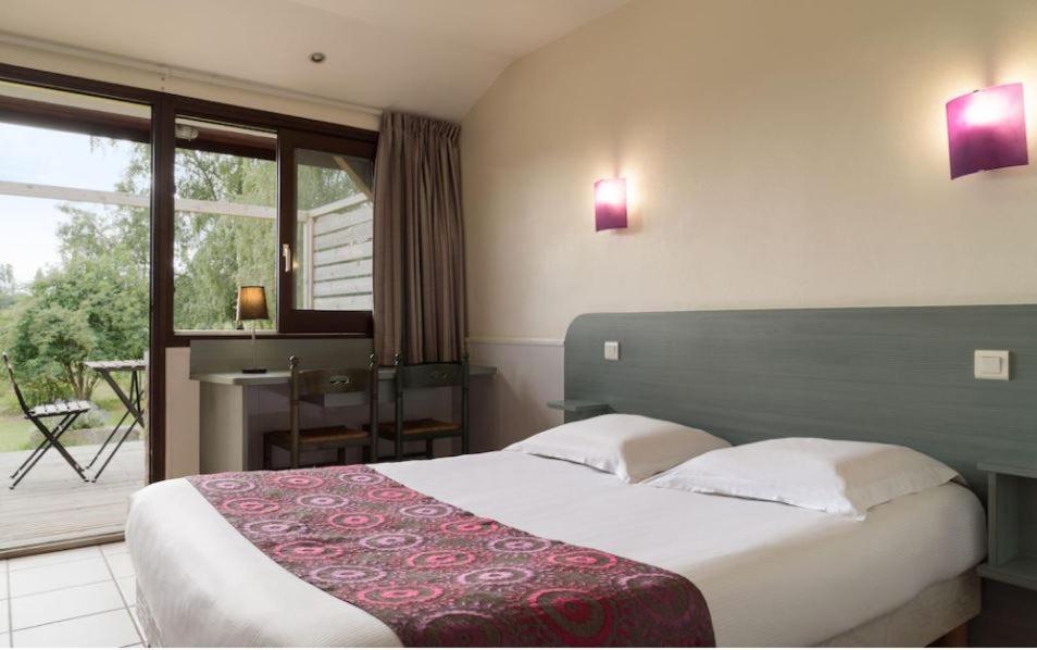 Logis Hotel Restaurant La Vieille Ferme, Macon Nord Sance Екстер'єр фото