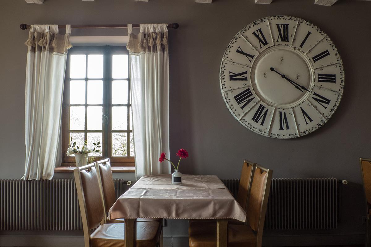 Logis Hotel Restaurant La Vieille Ferme, Macon Nord Sance Екстер'єр фото