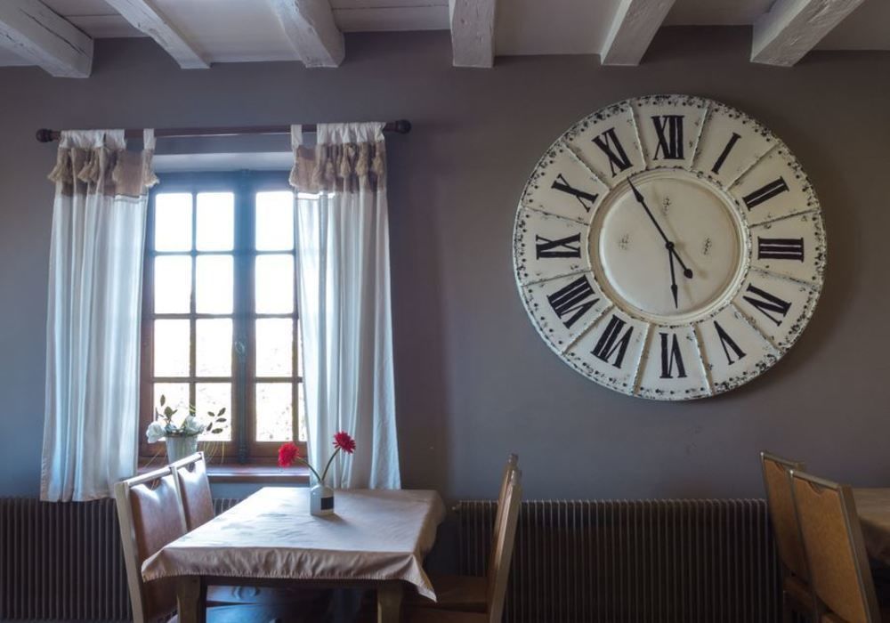 Logis Hotel Restaurant La Vieille Ferme, Macon Nord Sance Екстер'єр фото